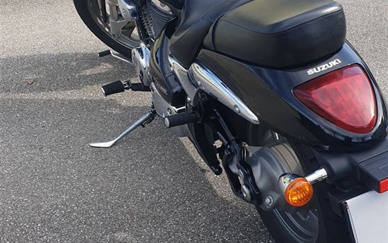 Gebrauchtmotorrad Suzuki Intruder M800 - Bild 6