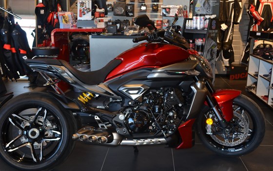 Neufahrzeug Ducati XDiavel V4 - Bild 4
