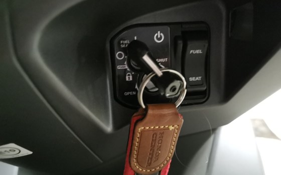 Gebrauchtmotorrad Honda PCX125 - Bild 3