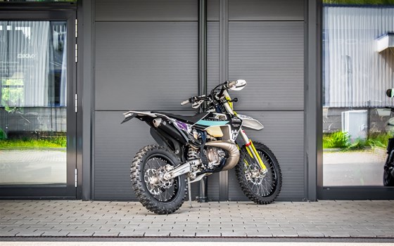 Gebrauchtmotorrad Husqvarna TE 300i - Bild 2