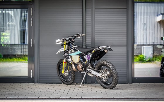 Gebrauchtmotorrad Husqvarna TE 300i - Bild 3