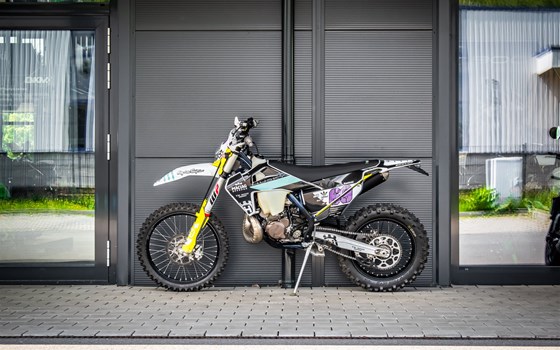 Gebrauchtmotorrad Husqvarna TE 300i - Bild 4