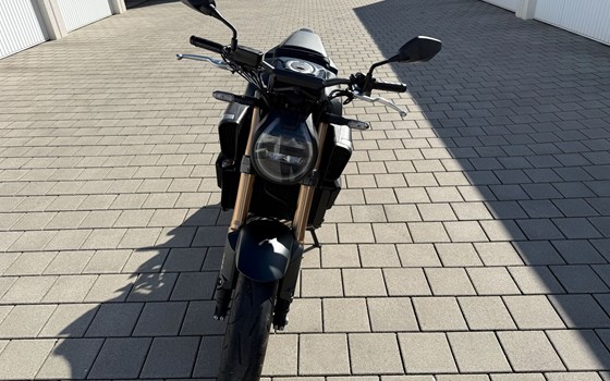 Gebrauchtmotorrad Honda CB650R - Bild 3
