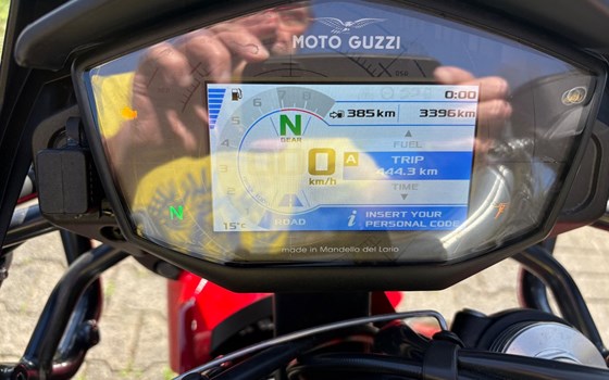 Gebrauchtmotorrad Moto Guzzi V85 TT - Bild 9