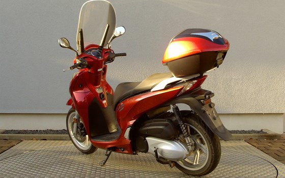 Gebrauchtmotorrad Honda SH300i - Bild 6