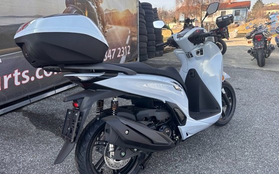 Neufahrzeug Honda SH350i - Bild 4