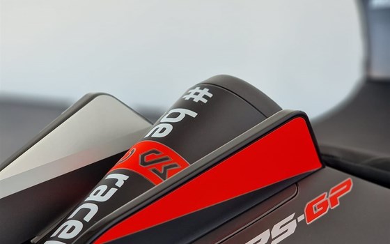 Neufahrzeug Aprilia RSV4 1100 - Bild 7