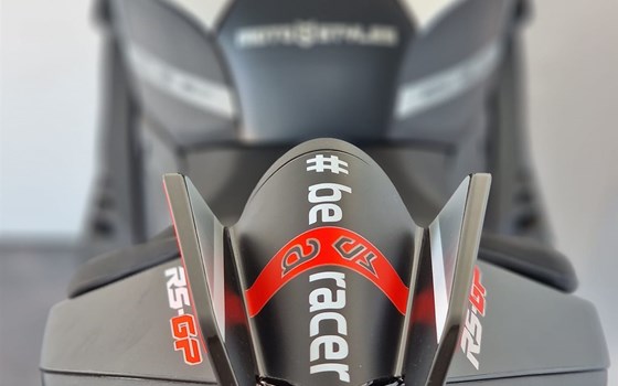 Neufahrzeug Aprilia RSV4 1100 - Bild 8