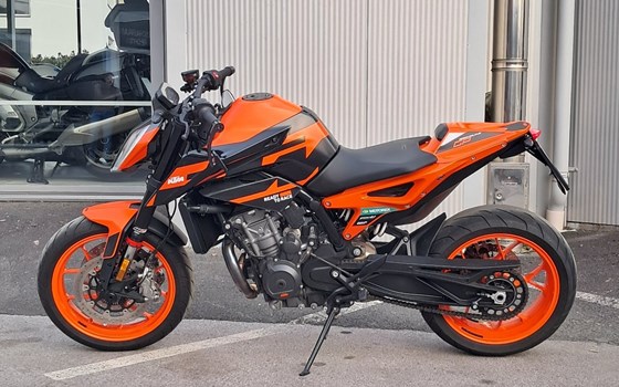 Gebrauchtmotorrad KTM 890 Duke GP - Bild 4