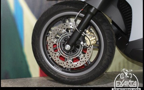 Neufahrzeug Piaggio Beverly 400 S - Bild 20