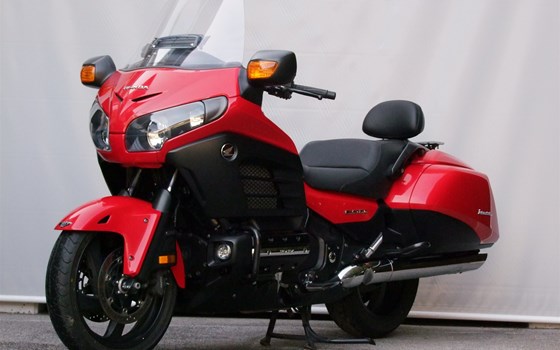 Gebrauchtmotorrad Honda GL1800 F6B - Bild 2