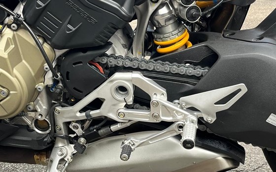 Gebrauchtmotorrad Ducati Streetfighter V4 S - Bild 3