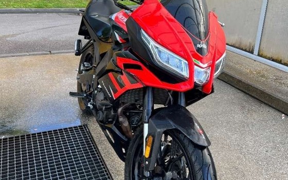 Gebrauchtmotorrad Aprilia Tuono 125 - Bild 4