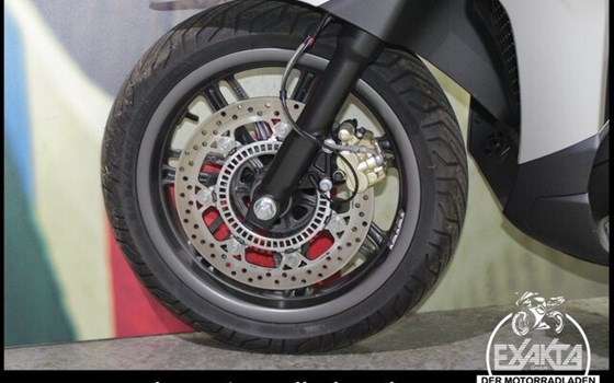 Gebrauchtmotorrad Piaggio Beverly 400 - Bild 22