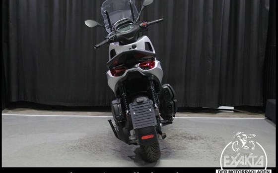 Gebrauchtmotorrad Piaggio Beverly 400 - Bild 4
