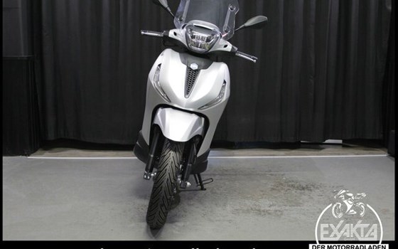 Gebrauchtmotorrad Piaggio Beverly 400 - Bild 8