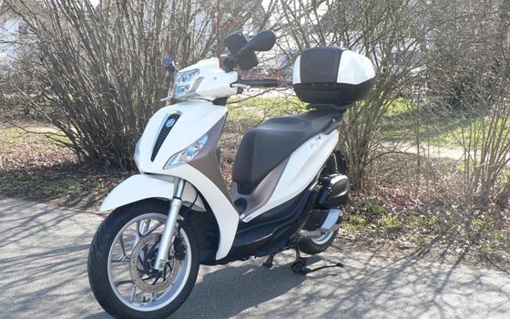 Gebrauchtmotorrad Piaggio Medley 125 - Bild 2