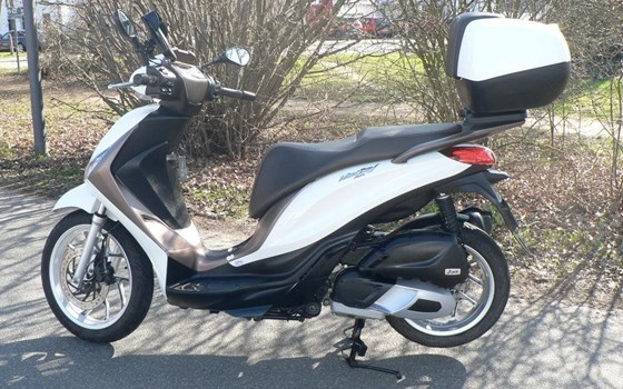 Gebrauchtmotorrad Piaggio Medley 125 - Bild 9