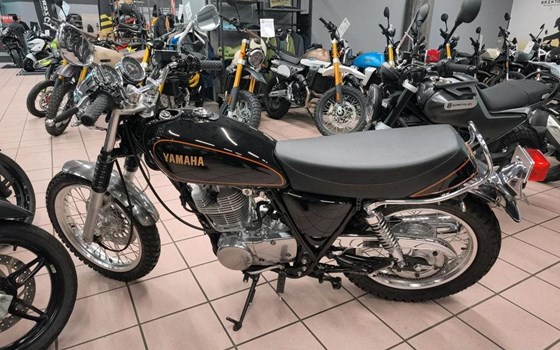Gebrauchtmotorrad Yamaha SR 400 - Bild 1