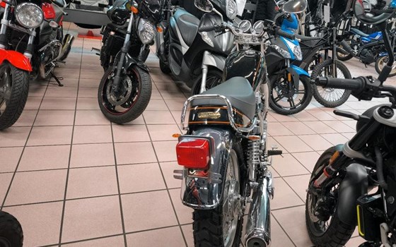 Gebrauchtmotorrad Yamaha SR 400 - Bild 3