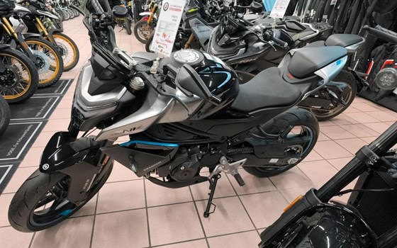 Gebrauchtmotorrad CFMOTO 450NK - Bild 6