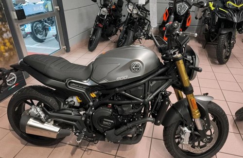 Gebrauchtmotorrad Benelli Leoncino 800