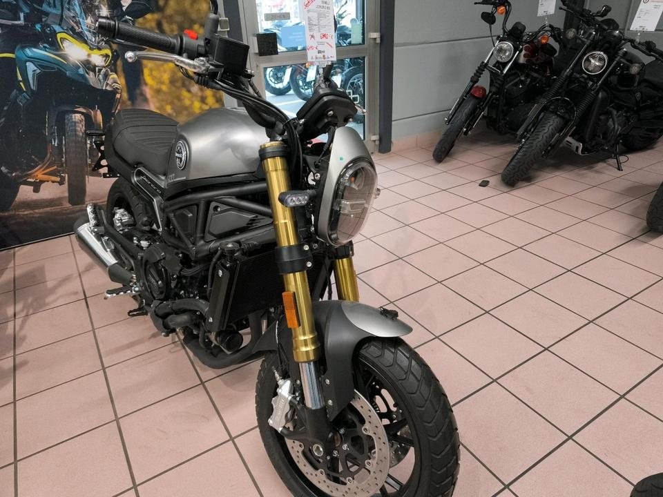 Angebot Benelli Leoncino 800