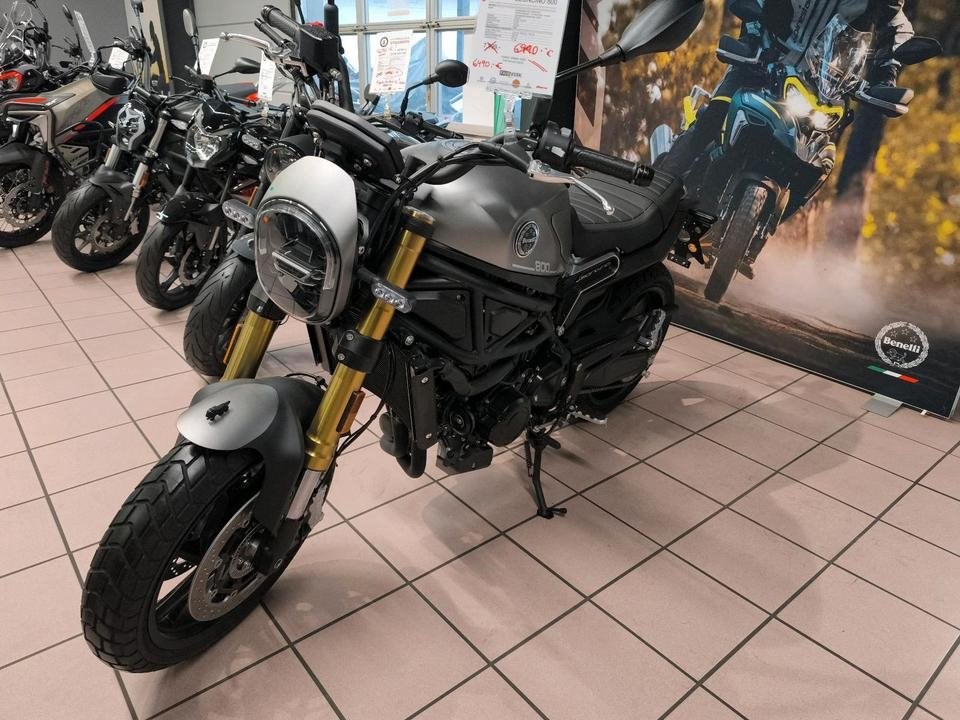 Angebot Benelli Leoncino 800