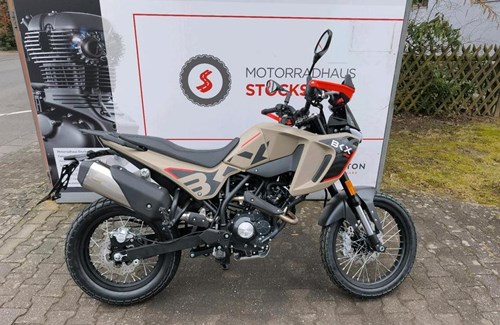 Neumotorrad Benelli BKX 125