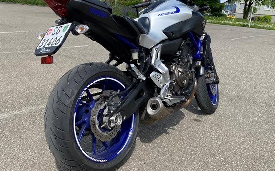 Motorrad Occasion Yamaha MT-07 - Bild 3