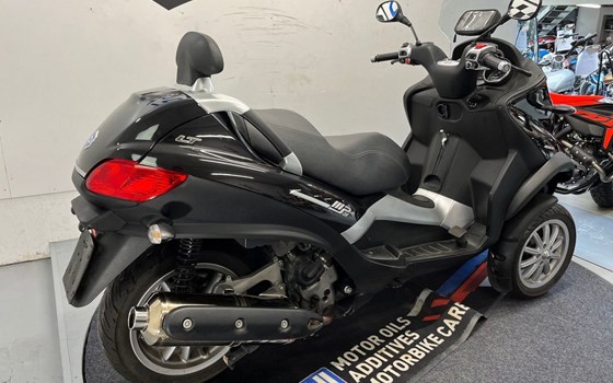 Gebrauchtmotorrad Piaggio MP3 LT 400 - Bild 10