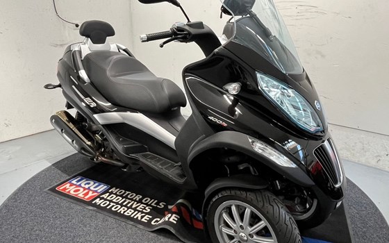 Gebrauchtmotorrad Piaggio MP3 LT 400 - Bild 2
