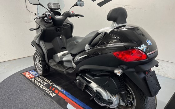 Gebrauchtmotorrad Piaggio MP3 LT 400 - Bild 5