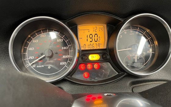 Gebrauchtmotorrad Piaggio MP3 LT 400 - Bild 7