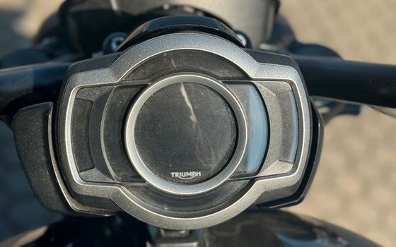 Gebrauchtmotorrad Triumph Rocket 3 R Black - Bild 12