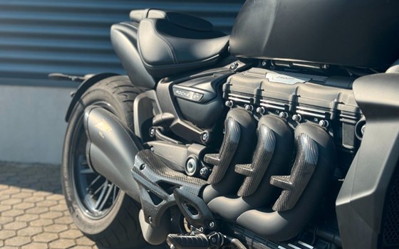 Gebrauchtmotorrad Triumph Rocket 3 R Black - Bild 2