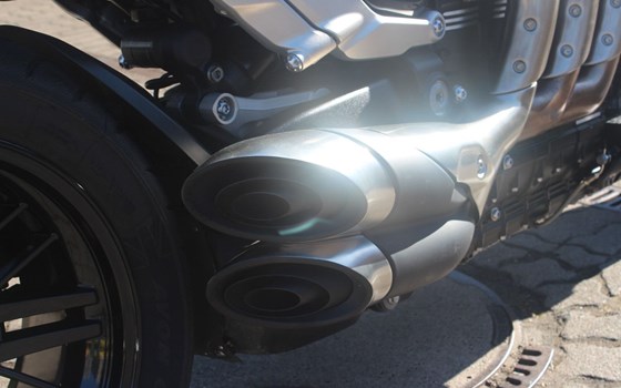 Gebrauchtmotorrad Triumph Rocket 3 R - Bild 12