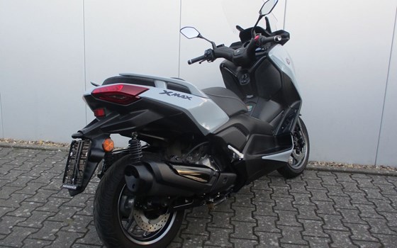 Gebrauchtmotorrad Yamaha XMAX 300 Tech MAX+ - Bild 4