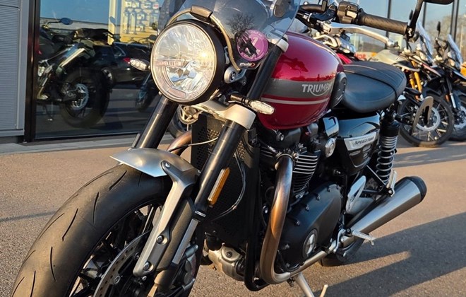 Triumph Speed Twin 1200