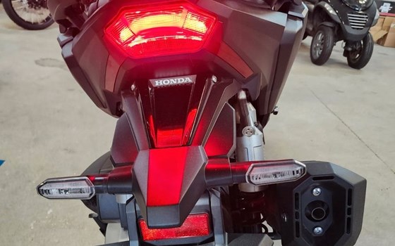 Gebrauchtmotorrad Honda ADV350 - Bild 8