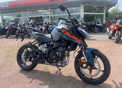 NEUFAHRZEUG KTM 125 Duke