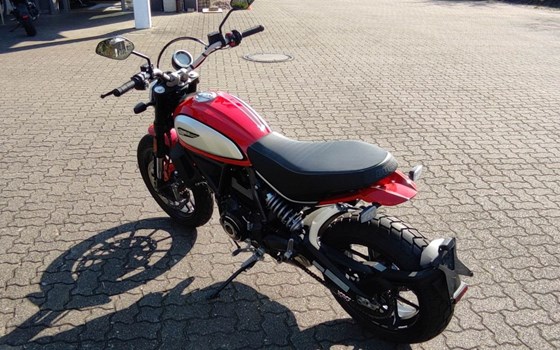 Gebrauchtmotorrad Ducati Scrambler Icon - Bild 3