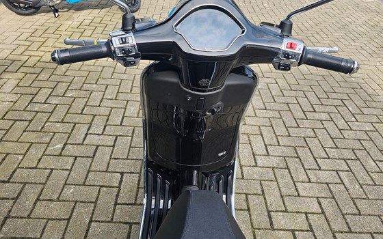 Neufahrzeug Vespa 125 Primavera - Bild 11