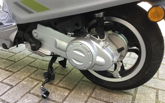 Neufahrzeug Vespa Primavera Tech 50 - Bild 11