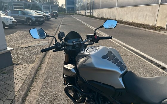 Gebrauchtmotorrad Honda CB650R - Bild 8