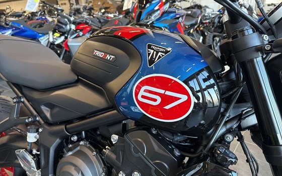 Gebrauchtmotorrad Triumph Trident 660 Triple Tribute - Bild 11