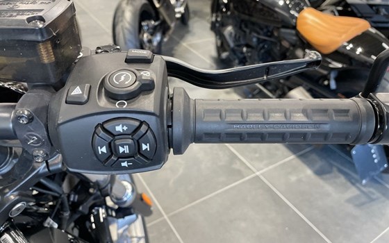 Gebrauchtmotorrad Harley-Davidson Nightster Special - Bild 11