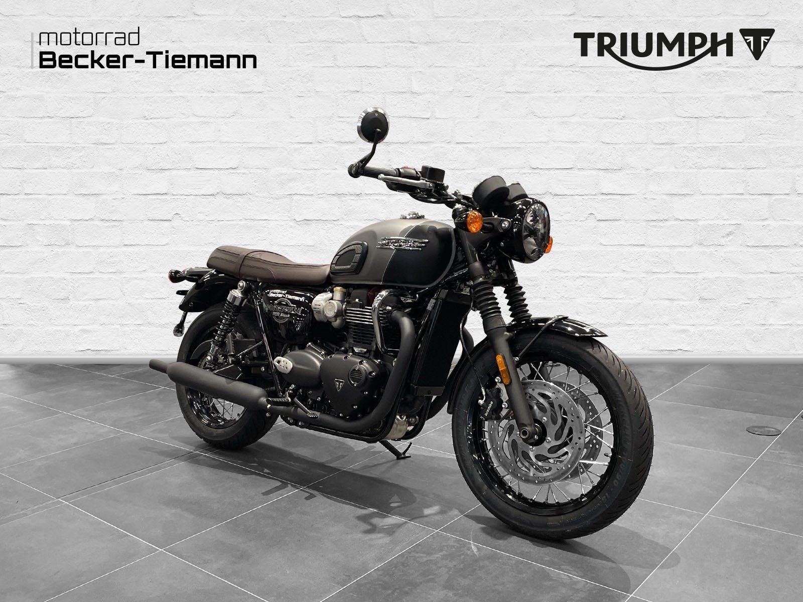 Triumph Bonneville T120 Black