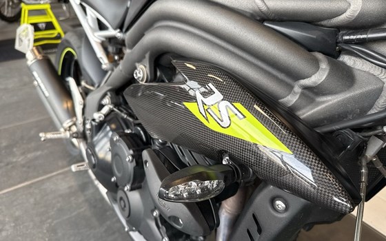Gebrauchtmotorrad Triumph Speed Triple 1050 - Bild 11