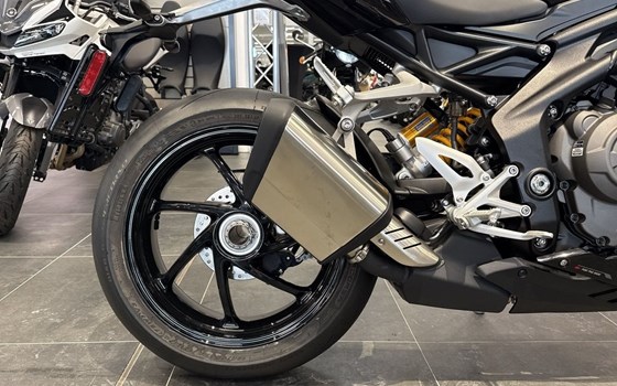 Gebrauchtmotorrad Triumph Speed Triple 1200 RS - Bild 7